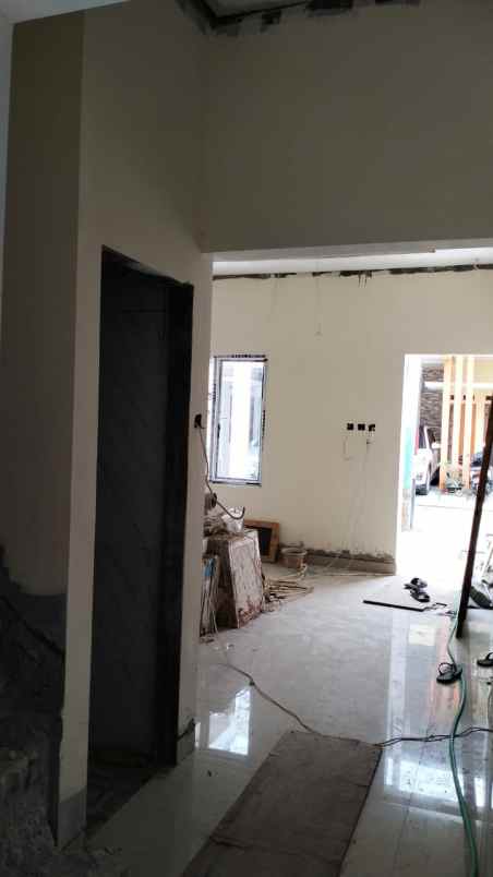 dijual rumah jl pengantin ali no 1 c rt