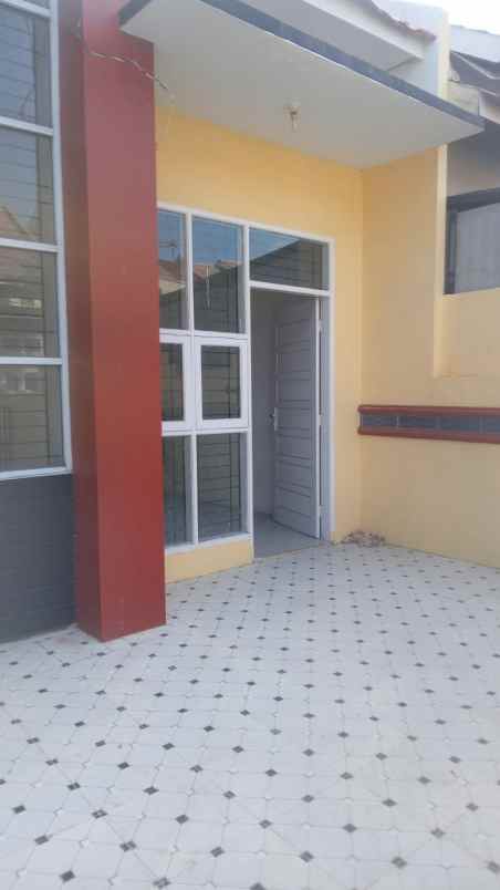 dijual rumah jl pertanian