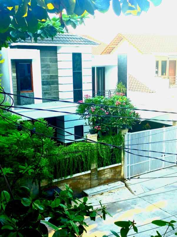 dijual rumah jl pondok kelapa raya