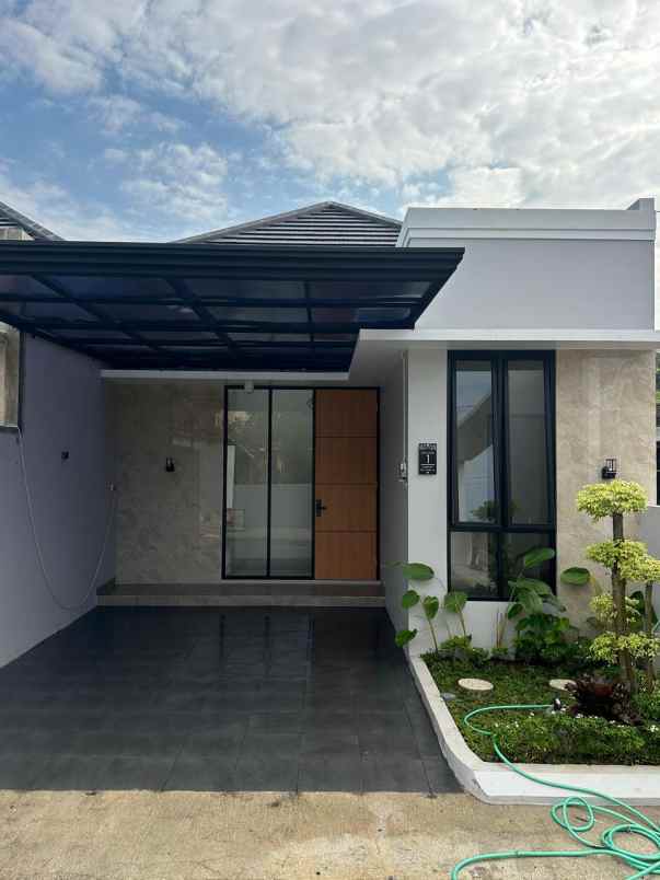 dijual rumah jl purbaya warak