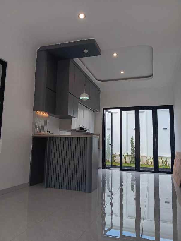 dijual rumah jl raya caman jatibening