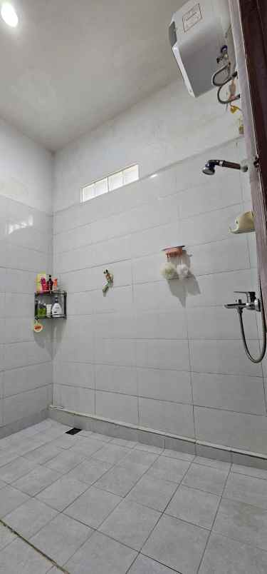 dijual rumah jl raya kartini pancoran