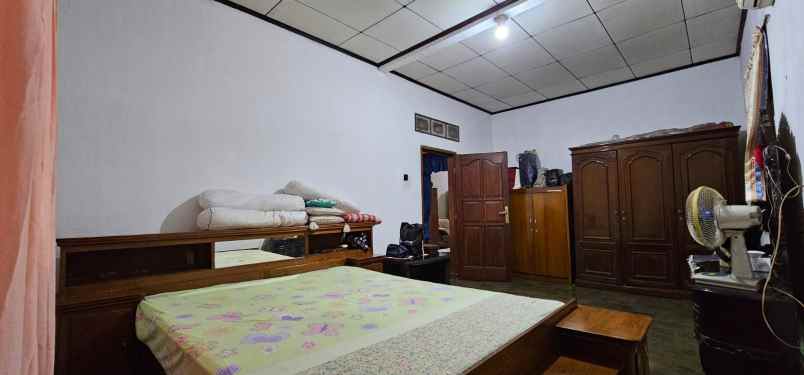 dijual rumah jl raya kartini pancoran