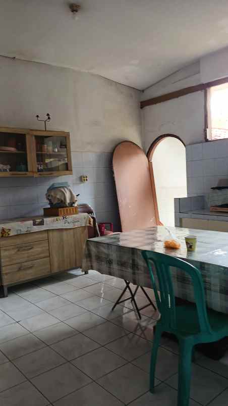 dijual rumah jl raya kartini pancoran