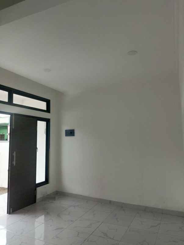 dijual rumah jl raya kav arta kencana 2