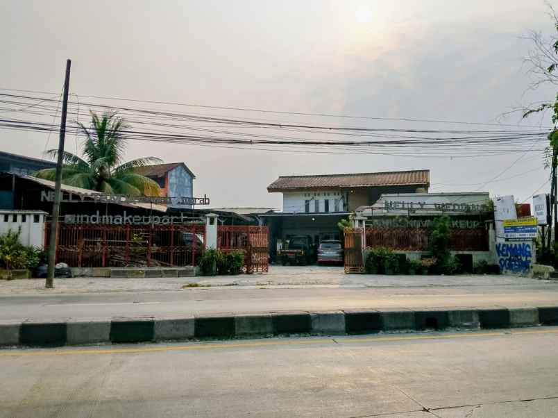dijual rumah jl raya parung