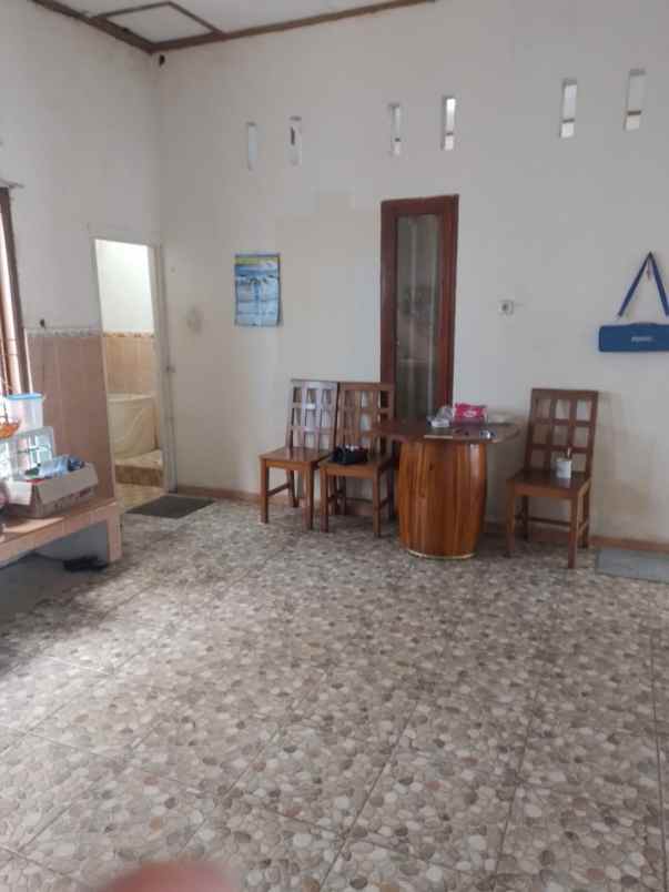 dijual rumah jl soekarno hatta koto