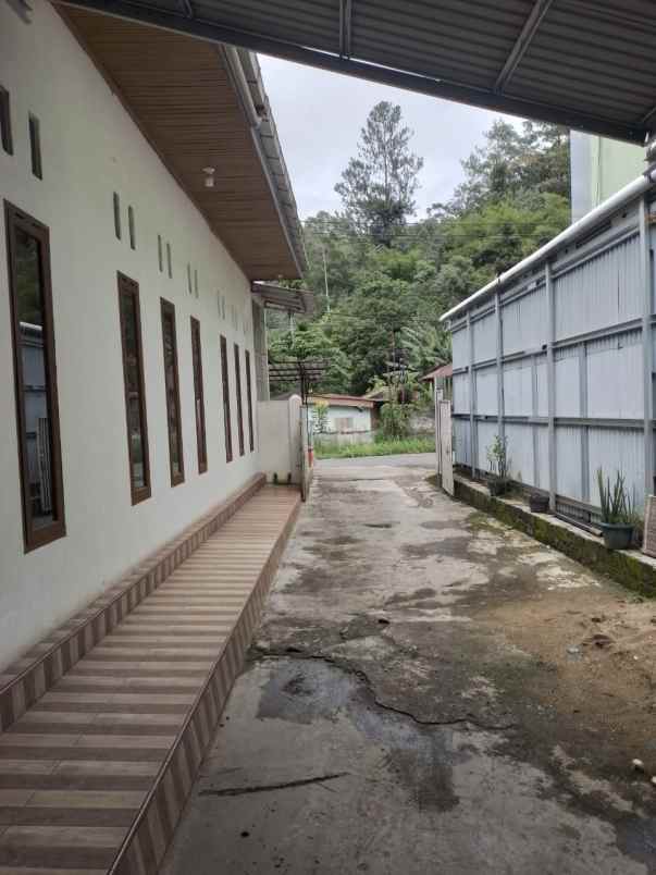 dijual rumah jl soekarno hatta koto