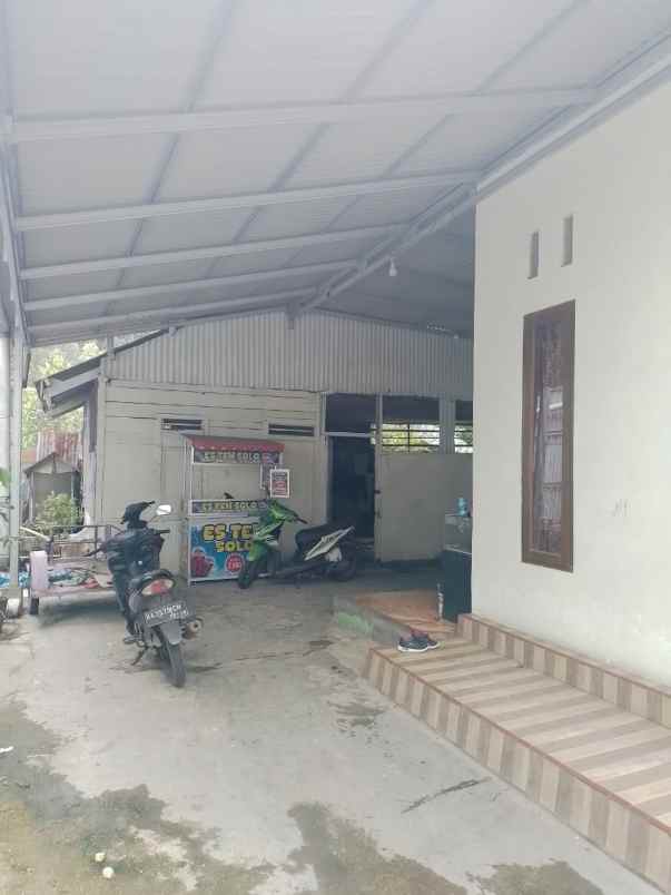 dijual rumah jl soekarno hatta koto