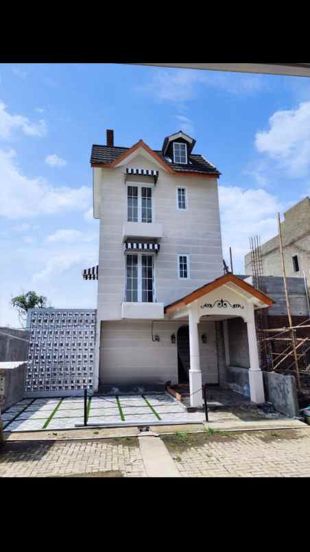 dijual rumah jl wangunsari cijengkol