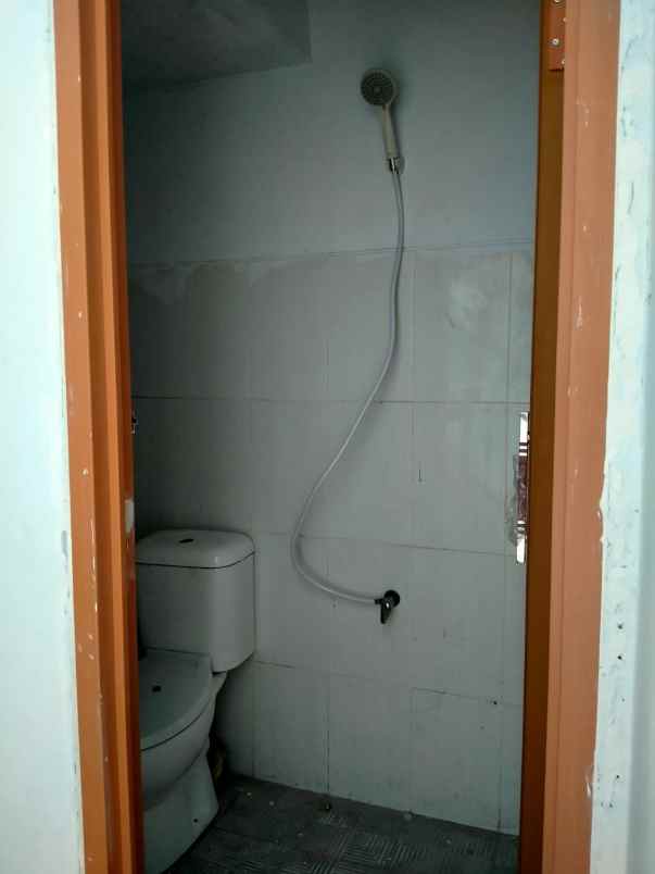 dijual rumah jl wr supratman lubang