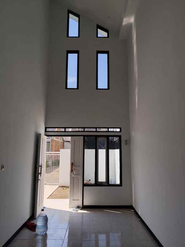 dijual rumah jln bojongwaru rancamulya