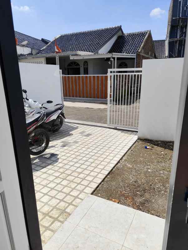 dijual rumah jln bojongwaru rancamulya