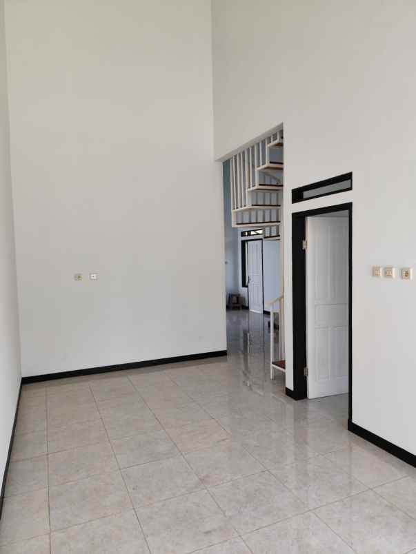 dijual rumah jln bojongwaru rancamulya