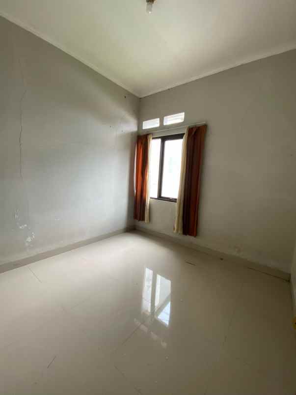 dijual rumah jln keradenan cibinong bogor