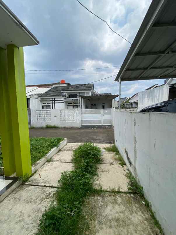 dijual rumah jln keradenan cibinong bogor