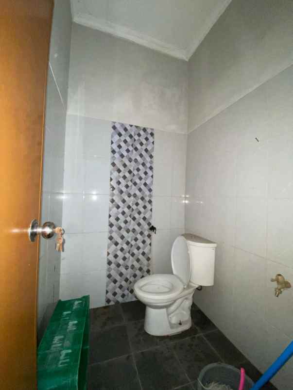 dijual rumah jln keradenan cibinong bogor