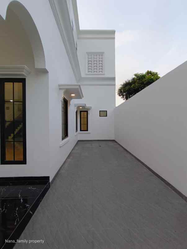 dijual rumah jln muchtar raya joglo