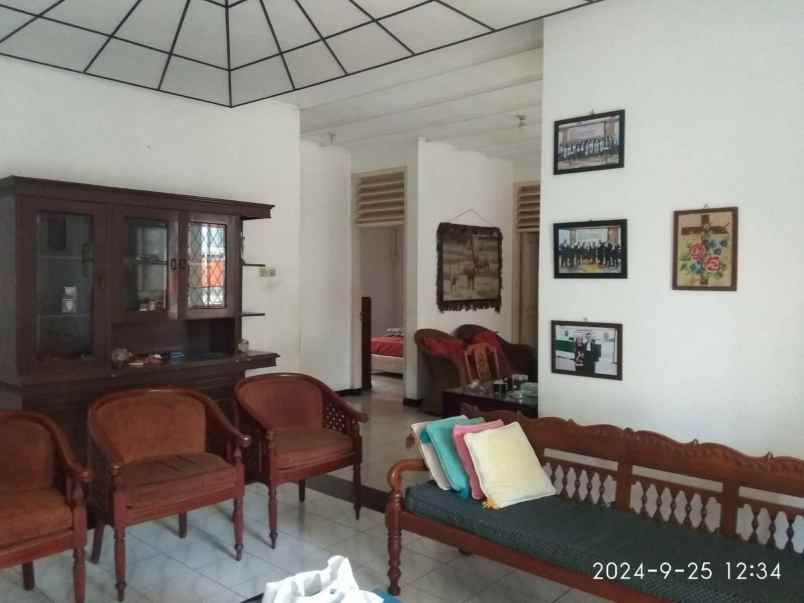 dijual rumah jomblang candisari