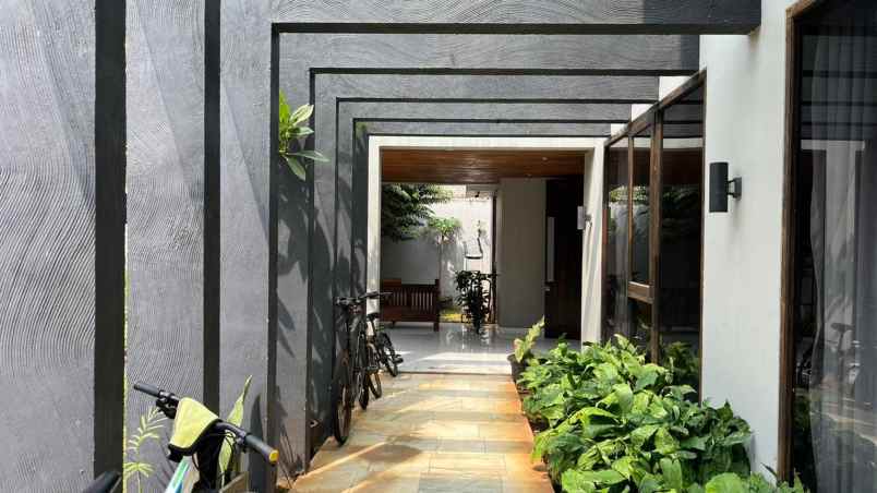 dijual rumah jual rumah mewah shm di