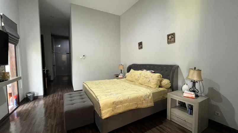 dijual rumah jual rumah mewah shm di