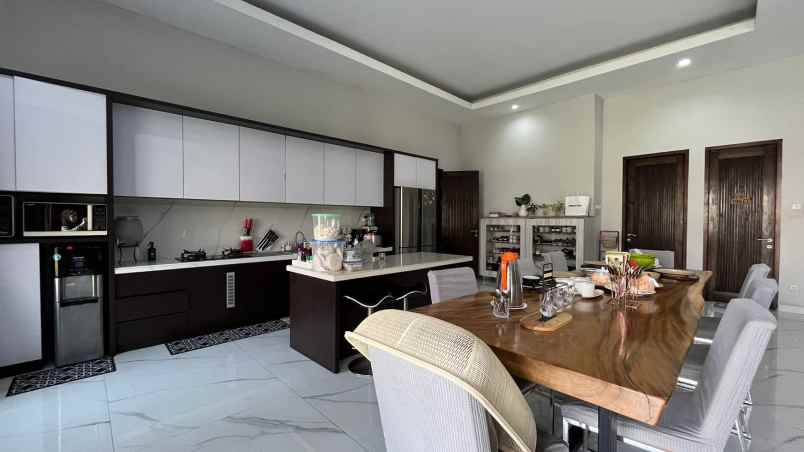 dijual rumah jual rumah mewah shm di