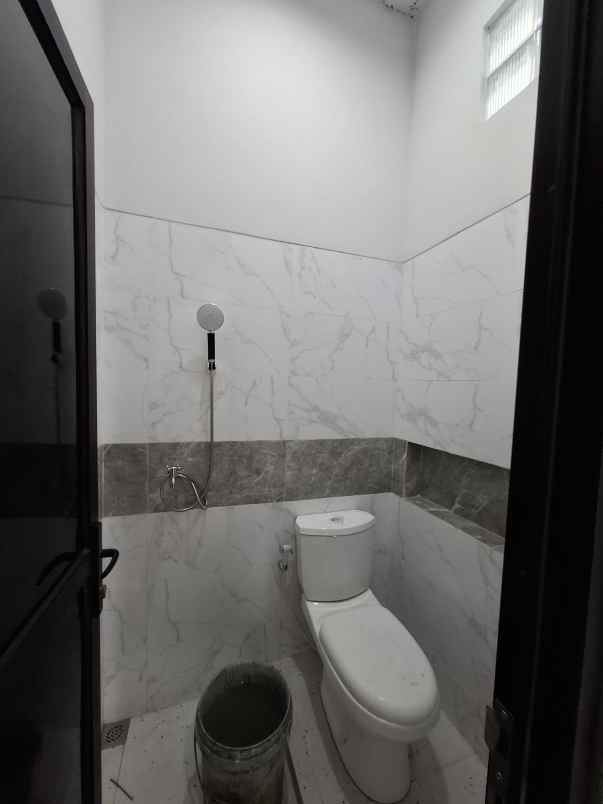 dijual rumah kalitirto