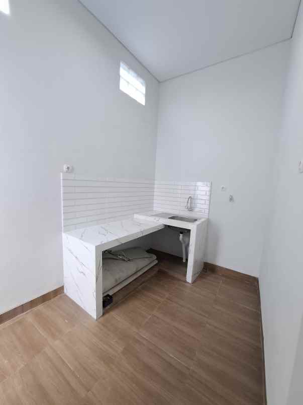 dijual rumah kalitirto