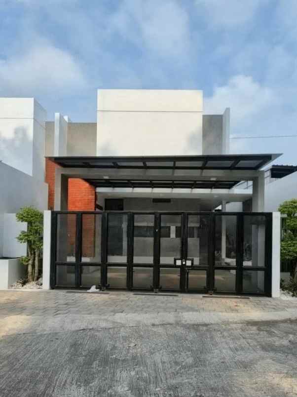 dijual rumah kaliurang km 12 5
