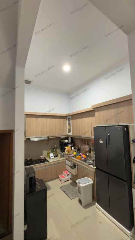 dijual rumah karang tengah