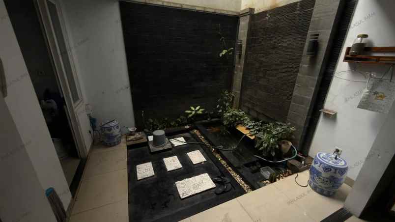 dijual rumah karang tengah