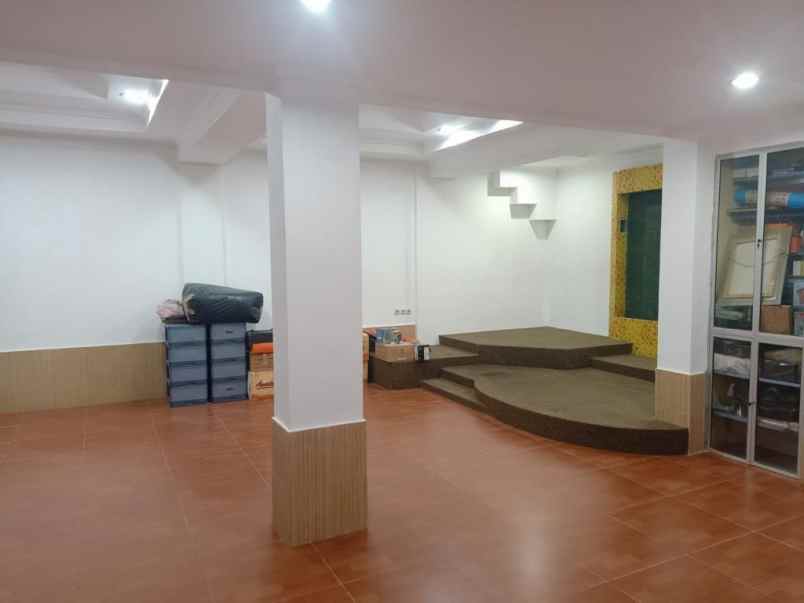 dijual rumah kelapa hybrida kelapa gading