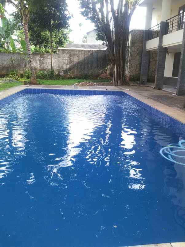 dijual rumah kemang