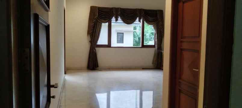 dijual rumah kemang timur