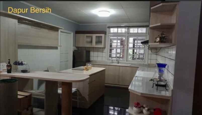 dijual rumah komplek bukit permai