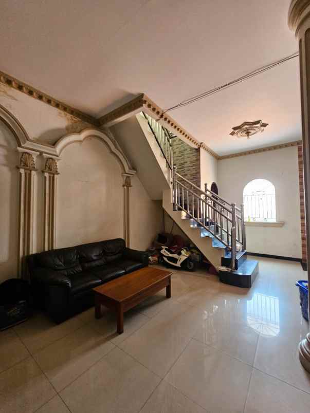 dijual rumah komplek cantik koja rawa