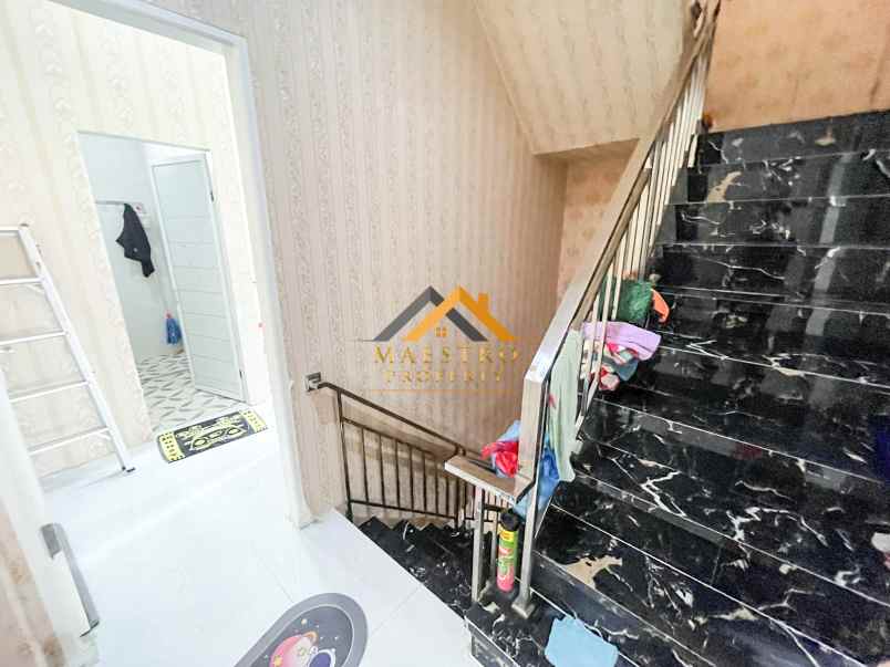 dijual rumah komplek cemara asri jalan