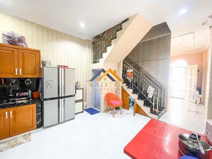 dijual rumah komplek cemara asri jalan