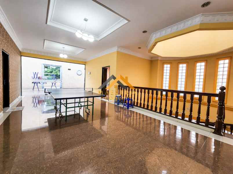 dijual rumah komplek cemara asri jalan