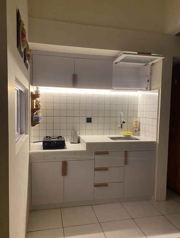 dijual rumah komplek griya mas