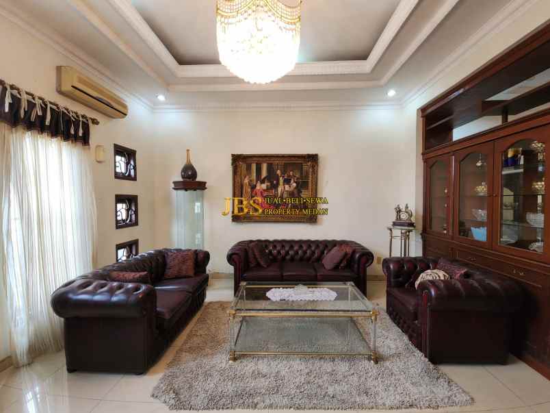 dijual rumah komplek griya riatur jalan