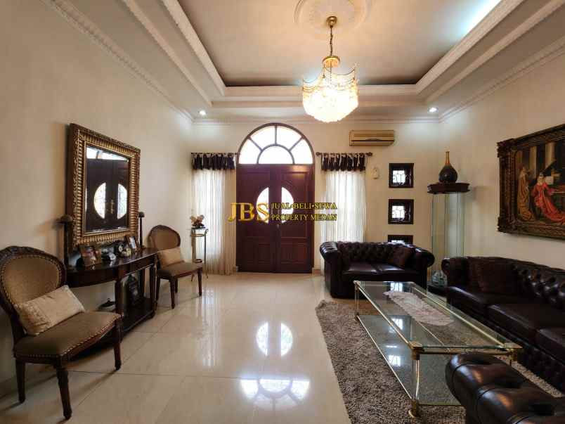 dijual rumah komplek griya riatur jalan