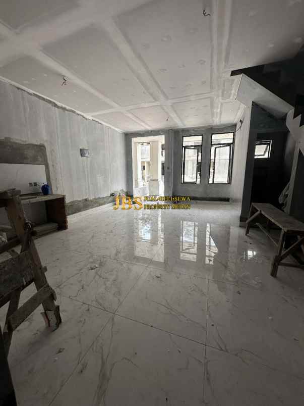 dijual rumah komplek jewel garden jalan