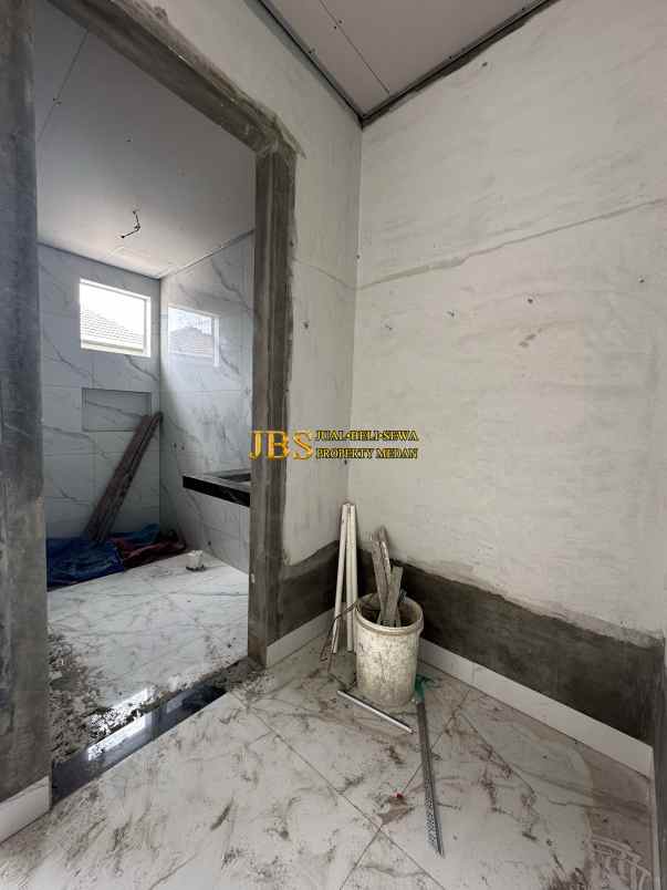 dijual rumah komplek jewel garden jalan