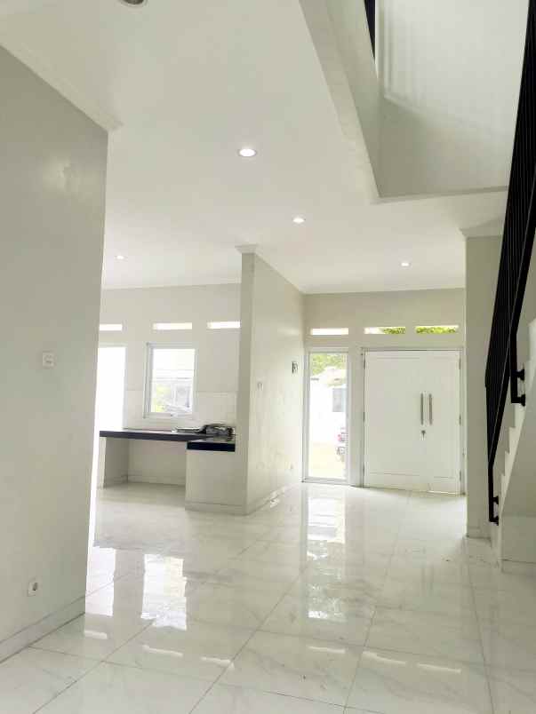 dijual rumah komplek kavling deplu adam