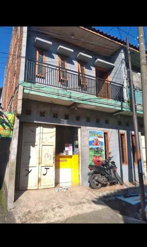 dijual rumah komplek margahayu kencana