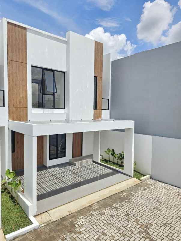 dijual rumah komplek pajak