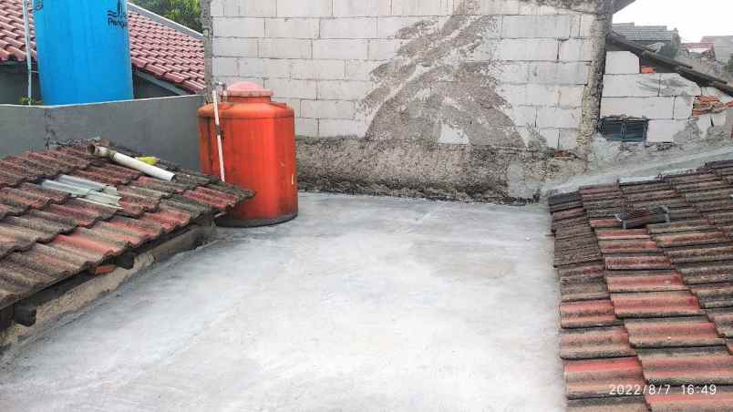 dijual rumah komplek pondok kacang prima