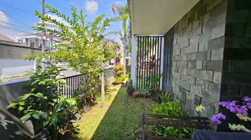 dijual rumah komplek pp jl ngesrep