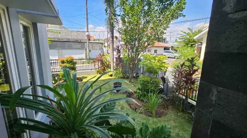 dijual rumah komplek pp jl ngesrep